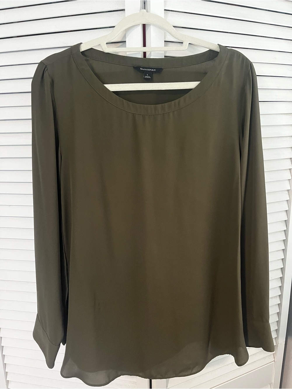 Classic Women's Olive Green Long-Sleeve Blouse